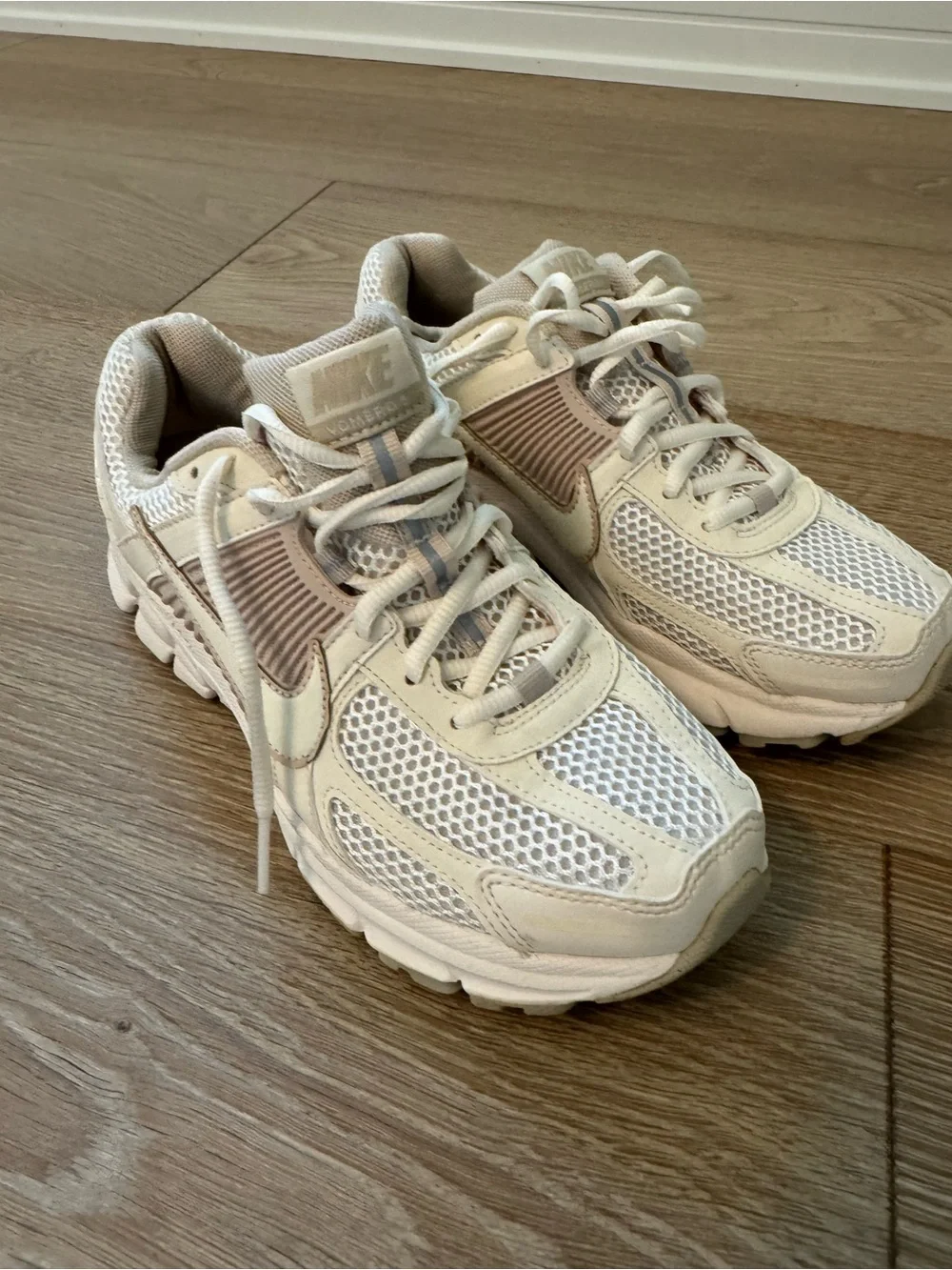 Nike women’s Vomero 7.5 beige ivory color